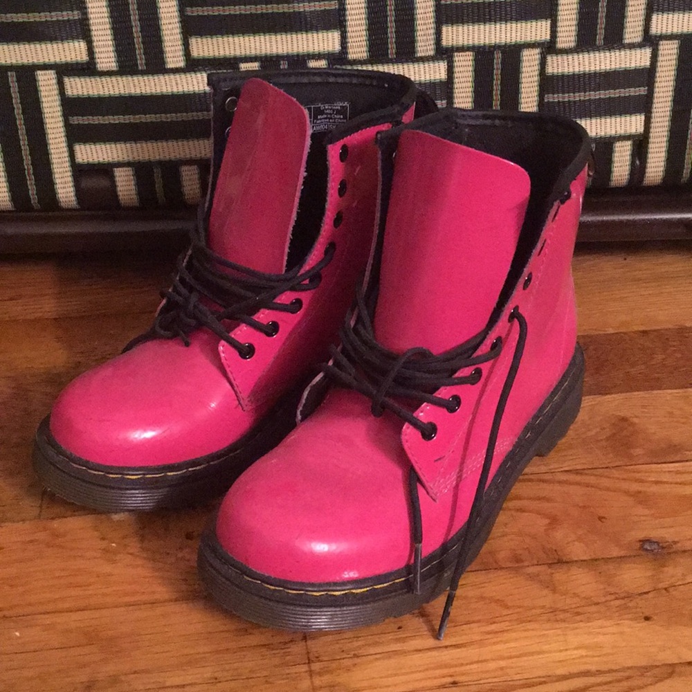 Pink dr.martens